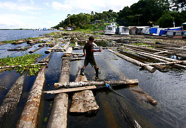 Amazonas, Cristi찼n Carvallo 