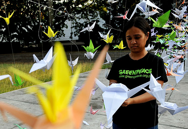 Greenpeace muestra su apoyo a los damnificados de Japón 