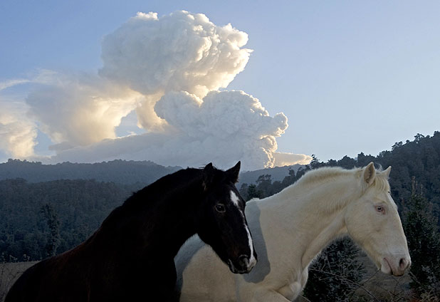 Volcanic Ash Continues To Hit Australian Flights 