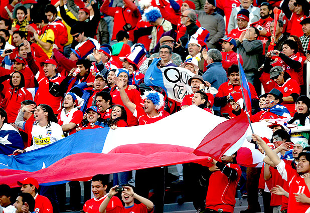 La hinchada chilena repleta el estadio Malvinas Argentina de Mendoza  