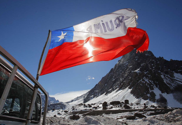 La "Marea Roja" cruzó la cordillera 