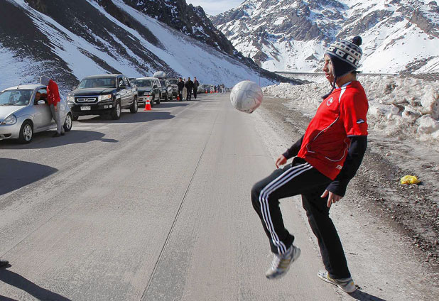 La "Marea Roja" cruzó la cordillera 