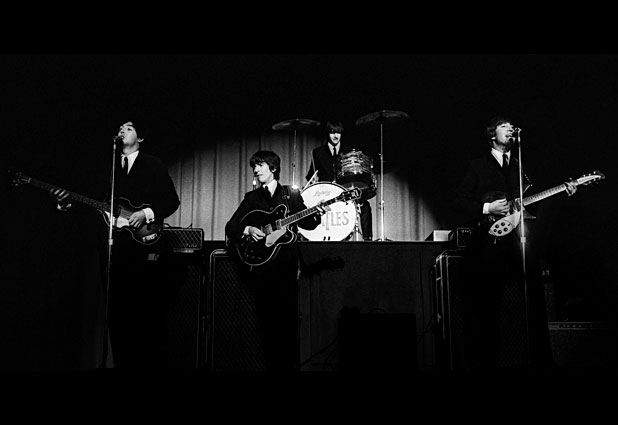 Subastan fotos de The Beatles 