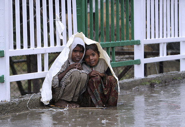 Niños mendigos de Srinagar 