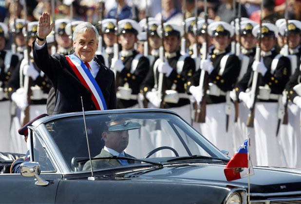 Piñera encabeza la Gran Parada Militar 