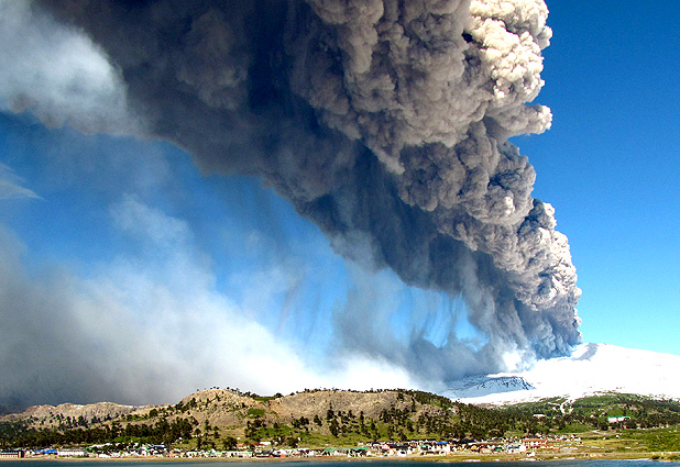 Preocupación en Argentina y Chile por volcán Copahue 