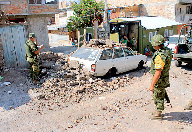 Terremoto de magnitud 7.5 sacude a México 